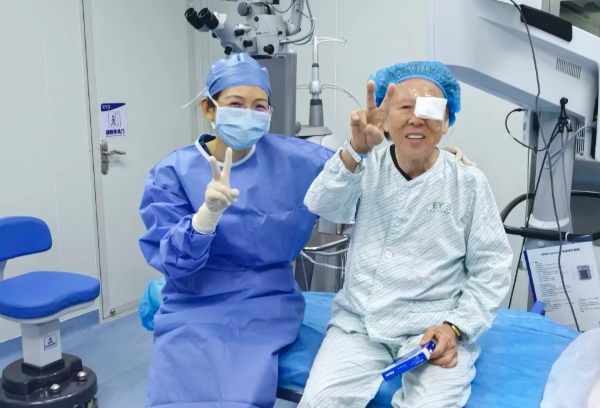 何芬：在方寸之间，用光明与温暖践行医者初心